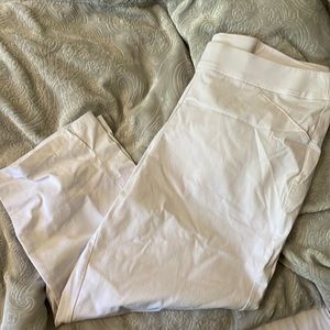 Chico’s Travelers size 3 (16) white capris